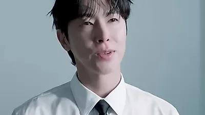 U-Know Yunho se prepara para el concierto 'Time's Tickin', un encuentro con su yo del futuro.