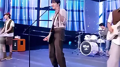 ONEWE demuestra su increíble talento vocal con una presentación explosiva de 'Scenario' en Music Bank