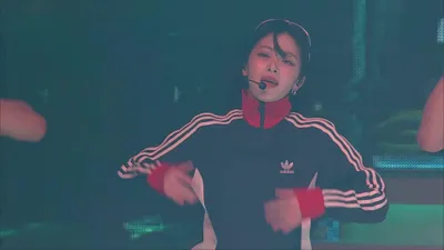 RYUJIN supera el millón de visualizaciones en solo 3,8 días tras el lanzamiento de su actuación para el Fan Meeting 'REDRED'