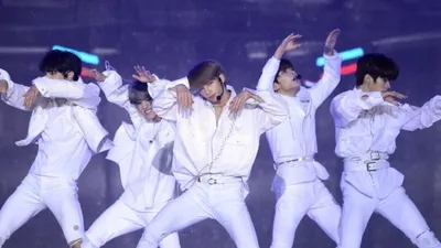 Stray Kids' explosive energy with 'MIROH' takes over the SBS Gayo Daejeon Summer stage