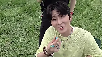 Se revela el detrás de cámaras del video musical de Young K, 'Shut The Door'