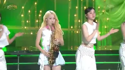 Oh Yu-jin llena de vitalidad el escenario de Open Concert con "Today is the Young Day"
