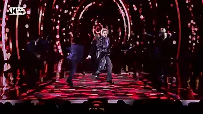 Hanbin demuestra su dominio escénico con 'No Fear', llenando de energía el escenario de SBS Inkigayo.