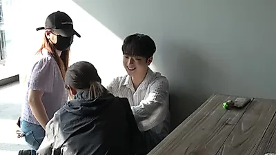 Lee Chan-won revela el detrás de escena de su nueva sesión de fotos de perfil