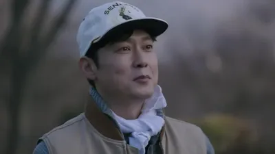 Park Byeong-eun cautiva con una actuación frenética que revela la cara oculta de un complejo de apartamentos.