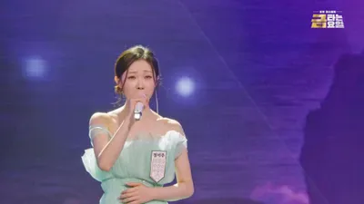 Jeong Seo-ju conveys her sincerity through 'Because I Can Say I Love You,' showcasing the power of…