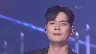 Yoo Chae-hoon llena de emoción el 'Open Concert' con su conmovedora interpretación de 'All By Myself'