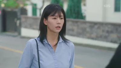 Jang Seo-hee's Meticulous Preparation to Evade Yoon Hae-young's Surveillance Heightens Tension in Trap of Desire
