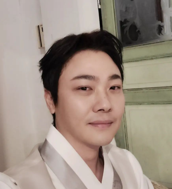 NRG 이성진, 46세 결혼 골인…예비신부는 '메이크업 아티스트'