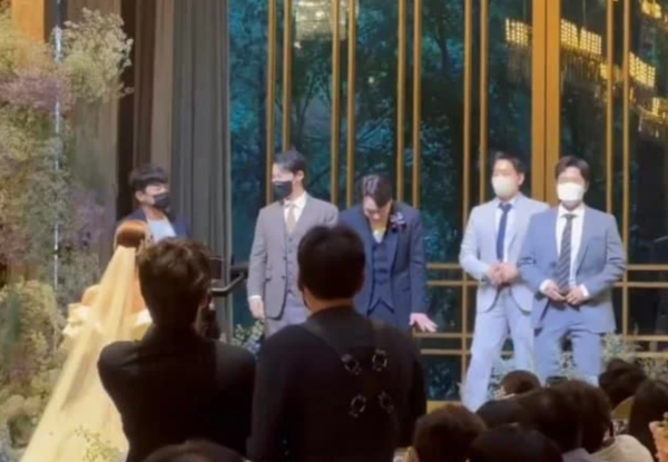 신화 앤디 결혼식에 신혜성만 불참? 알고 보니…