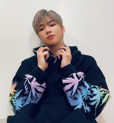 강다니엘, 성별 갈등 조장 논란에 사과 "지나치게 과장했다"