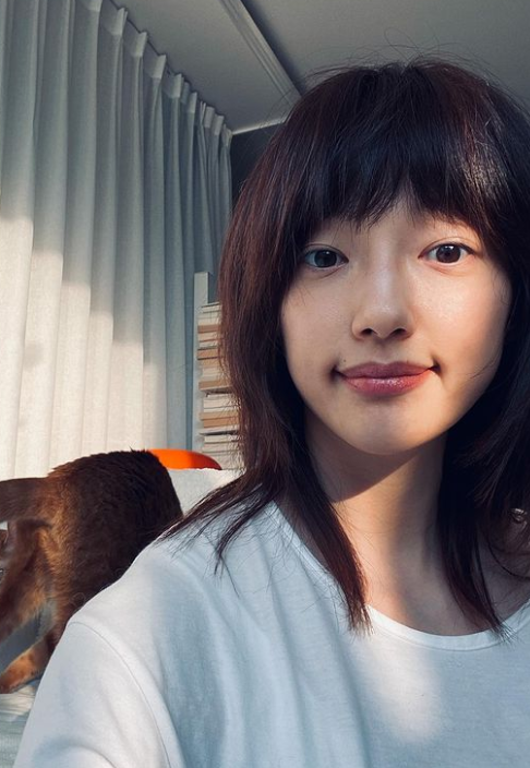 '흠뻑쇼 비판' 이엘 단독 수영장 대여 소식에 '사이버스토킹'