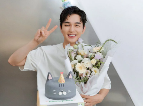30살 생일 맞은 유승호, 만화 찢은 소년미 근황