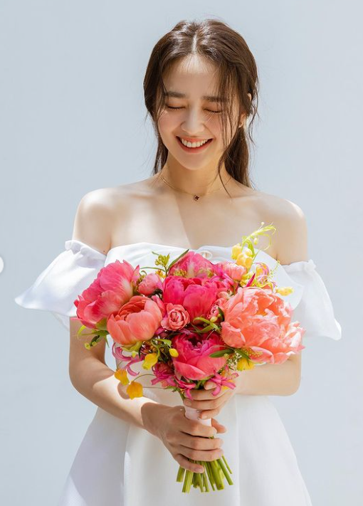 손연재 결혼, 여신 같은 웨딩드레스 자태 화제