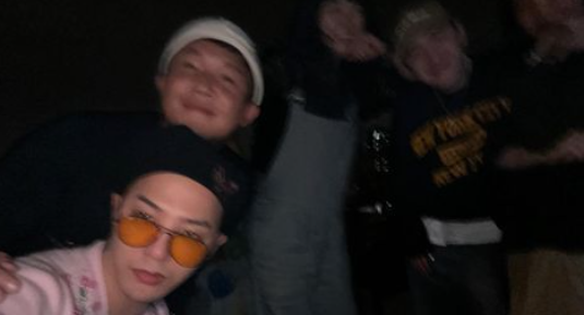 니가 왜 거기서 나와? 지드래곤 생일파티에 등장한 '이 사람'