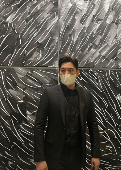 '슈퍼주니어 탈퇴' 강인, 수트핏 근황에 '깜짝'
