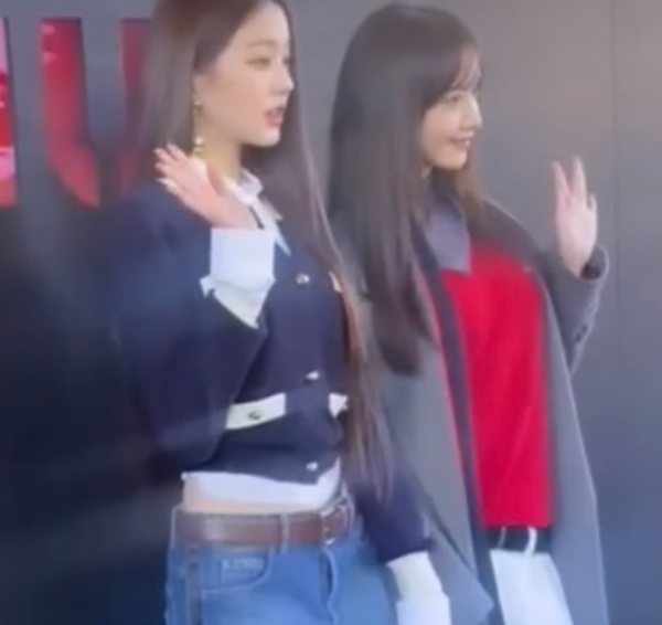 장원영vs윤아, 누가 더 말랐을까? 투샷 보니…