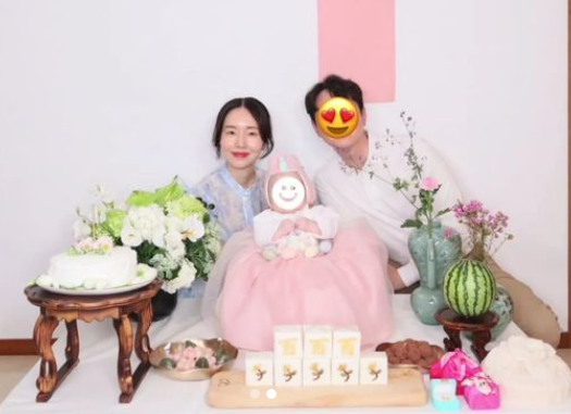 이정현, 직접 차린 백일상에 남편까지 공개